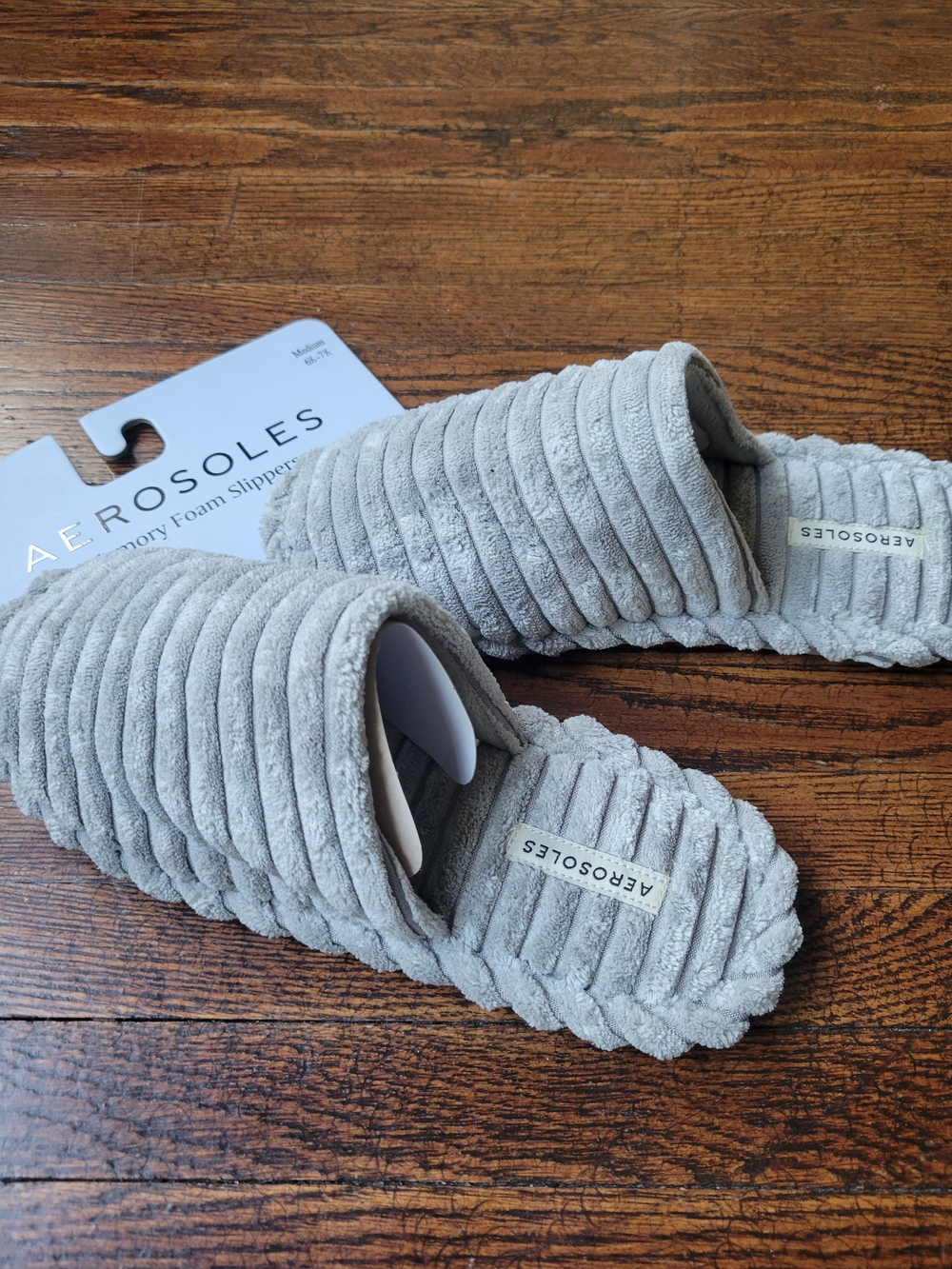 Aerosoles’s Memory Foam Slippers Size Medium 6 1/2 -7 1/2 New Grey Soft Comfy - Picture 13 of 15